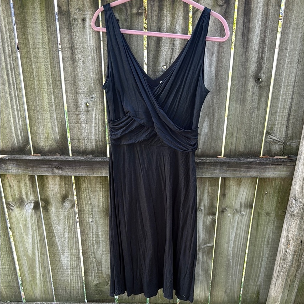 Elegant Black Sleeveless Dress